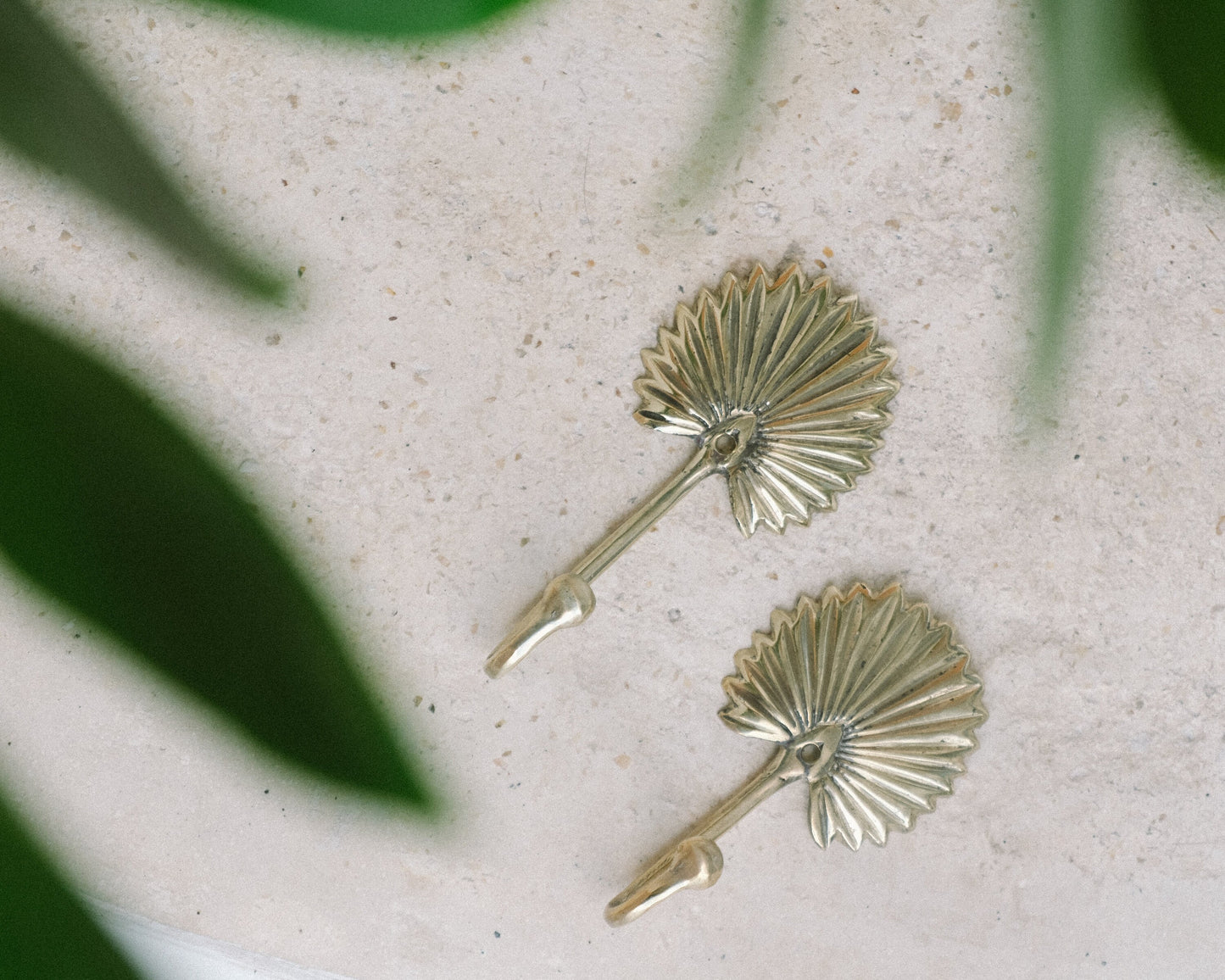 Palm leaf hook / home brass decor