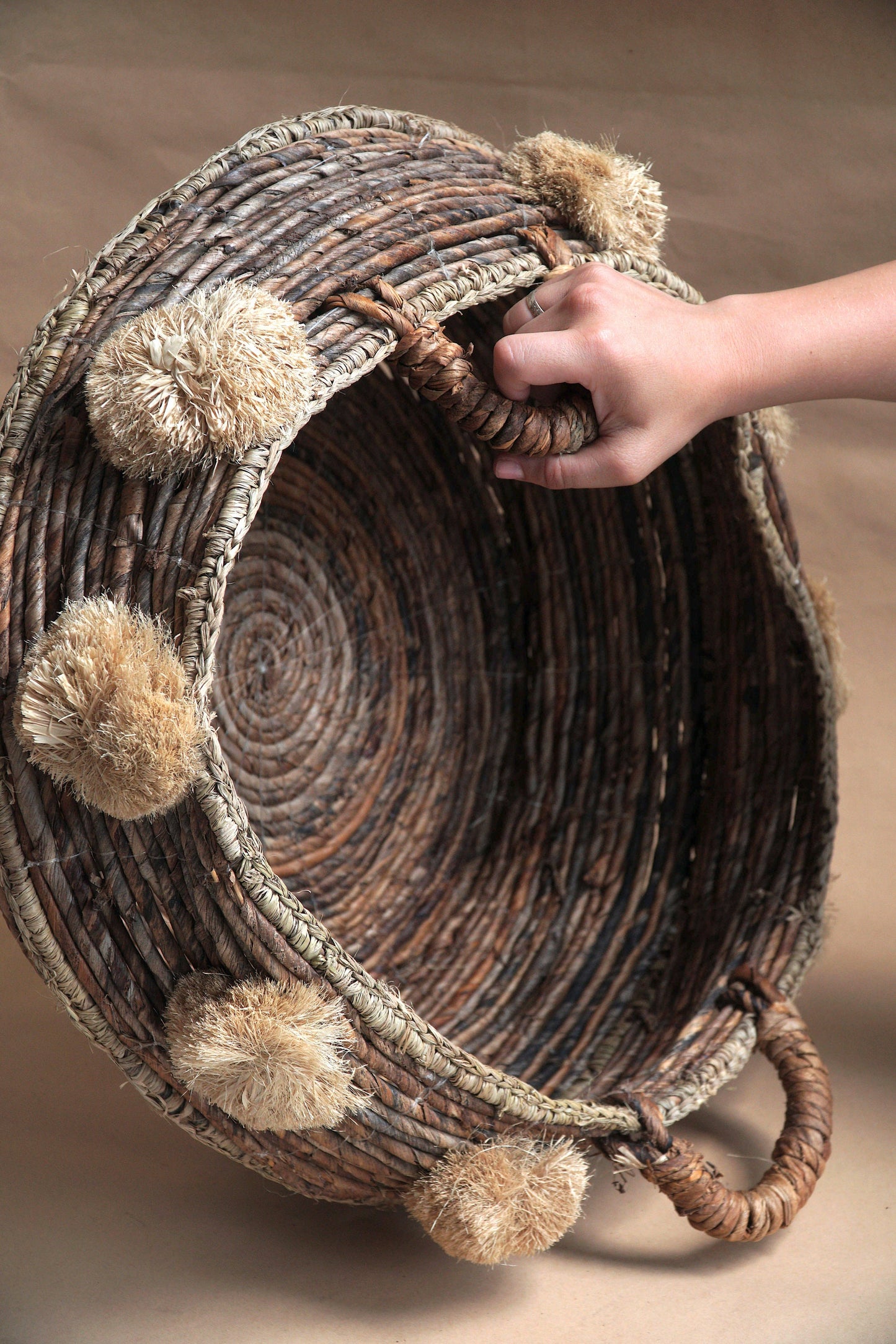 Boho basket with pompons